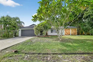 770 SE Hollahan Ave, Port Saint Lucie, FL 34983 - Photo 1
