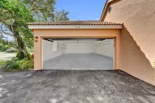 10149 NW 4th St, Plantation, FL 33324 - Photo 6