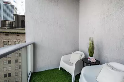 151 SE 1st St #1404, Miami, FL 33131 - Photo 24