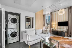 151 SE 1st St, Miami, FL 33131 - Photo 22