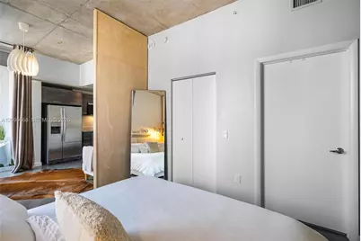 151 SE 1st St #1404, Miami, FL 33131 - Photo 14