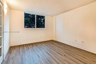 1251 NE 108th St, Miami, FL 33161 - Photo 14