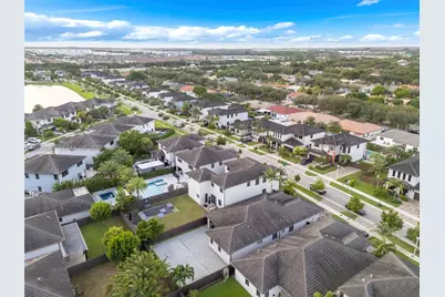 8924 NW 161st Ter, Miami Lakes, FL 33018 - Photo 28