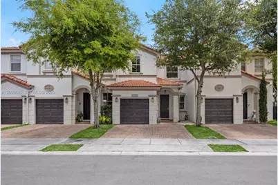 10743 NW 78th Ter #1043, Doral, FL 33178 - Photo 2