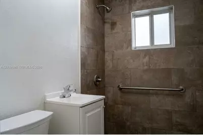 3201 SW 48th Ave, West Park, FL 33023 - Photo 14