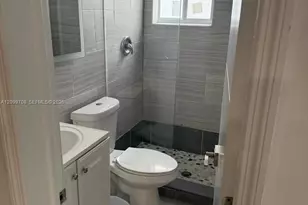 2201 Greene St., Hollywood, FL 33020 - Photo 2