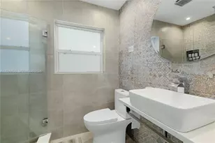 1008 Moffett St, Hallandale Beach, FL 33009 - Photo 34