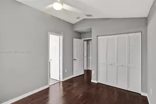 1620 Weeping Willow Way, Hollywood, FL 33019 - Photo 38