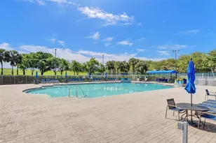 1620 Weeping Willow Way, Hollywood, FL 33019 - Photo 46