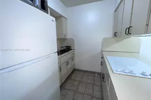 3181 SW 13th St, Miami, FL 33145 - Photo 8