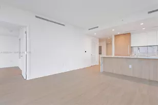 2411 Laguna Cir, Miami, FL 33180 - Photo 32
