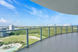 2411 Laguna Cir, Miami, FL 33180 - Photo 52