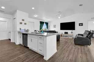 1046 Saturn Ct, Other City - In The State Of Florida, FL 33945 - Photo 18