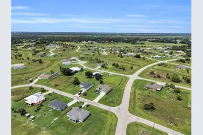 1046 Saturn Ct, Other City - In The State Of Florida, FL 33945 - Photo 14