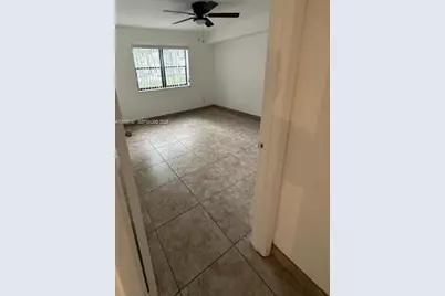 570 S Park Rd #14-6, Hollywood, FL 33021 - Photo 12
