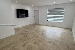 117 Carlisle Dr, Miami Springs, FL 33166 - Photo 8