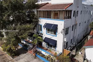 1021 NW 3rd St, Miami, FL 33128 - Photo 2
