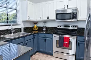 8681 NW 112th Ct, Doral, FL 33178 - Photo 22