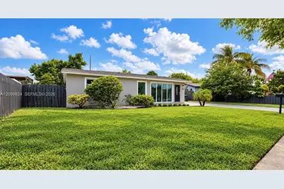 3632 SW 17th St, Fort Lauderdale, FL 33312 - Photo 2