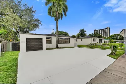 16911 NE 6th Ave, North Miami Beach, FL 33162 - Photo 4