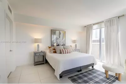 31 SE 6th St #1601, Miami, FL 33131 - Photo 12