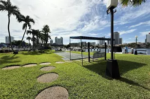 600 Three Islands Blvd, Hallandale Beach, FL 33009 - Photo 20