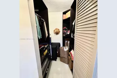 999 Brickell Bay Dr #1506, Miami, FL 33131 - Photo 8