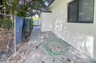 1427 NW 69th Terrace, Miami, FL 33147 - Photo 22