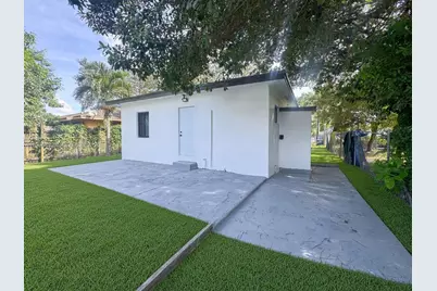 1427 NW 69th Ter, Miami, FL 33147 - Photo 24