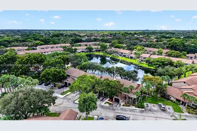9012 Vineyard Lake Dr, Plantation, FL 33324 - Photo 60