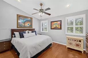 9012 Vineyard Lake Dr, Plantation, FL 33324 - Photo 8