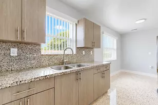 2450 NW 11th St, Miami, FL 33125 - Photo 18