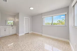 2450 NW 11th St, Miami, FL 33125 - Photo 36