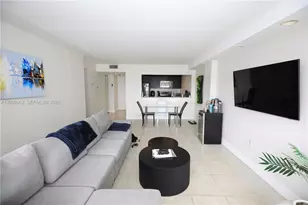 600 NE 36th St, Miami, FL 33137 - Photo 10