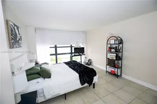 600 NE 36th St, Miami, FL 33137 - Photo 16