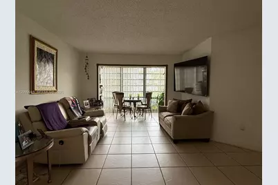 9715 Hammocks Blvd #102, Miami, FL 33196 - Photo 2