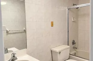 3051 NW 14th St, Miami, FL 33125 - Photo 4