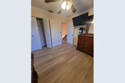 12060 NW 13th St, Pembroke Pines, FL 33026 - Photo 14