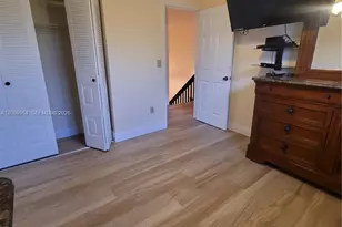 12060 NW 13th St, Pembroke Pines, FL 33026 - Photo 14