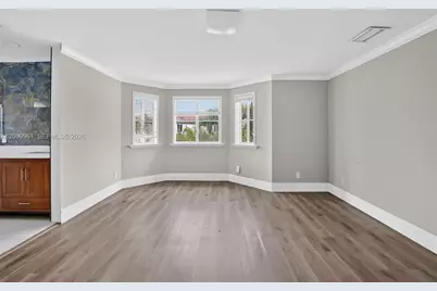 10755 SW 17th Pl, Davie, FL 33324 - Photo 18