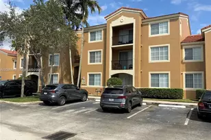 8050 N Nob Hill Rd, Tamarac, FL 33321 - Photo 1