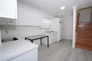 16990 NE 5th Ct, North Miami Beach, FL 33162 - Photo 2