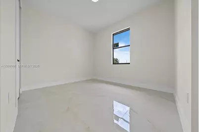 1025 Marshall Ave S, Lehigh Acres, FL 33976 - Photo 4