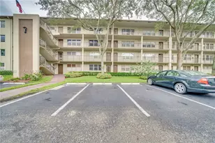 101 SW 132nd Way, Pembroke Pines, FL 33027 - Photo 2