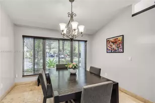 16583 NW 83rd Pl, Miami Lakes, FL 33016 - Photo 12