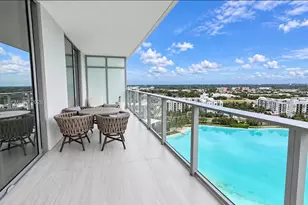 2411 Laguna Cir, North Miami, FL 33181 - Photo 2