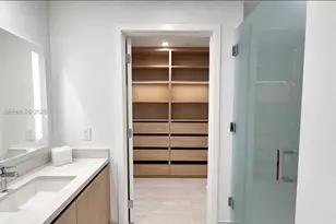 2411 Laguna Cir, North Miami, FL 33181 - Photo 10