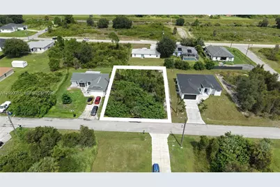 3004 58th St W, Lehigh Acres, FL 33971 - Photo 2