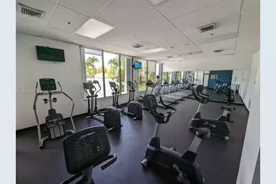 100 Bayview Dr #730, Sunny Isles Beach, FL 33160 - Photo 20