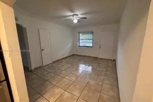 1071 NW 34th St, Miami, FL 33127 - Photo 4